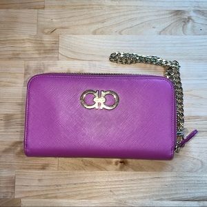 Ferragamo Wallet in Good Condition WOC